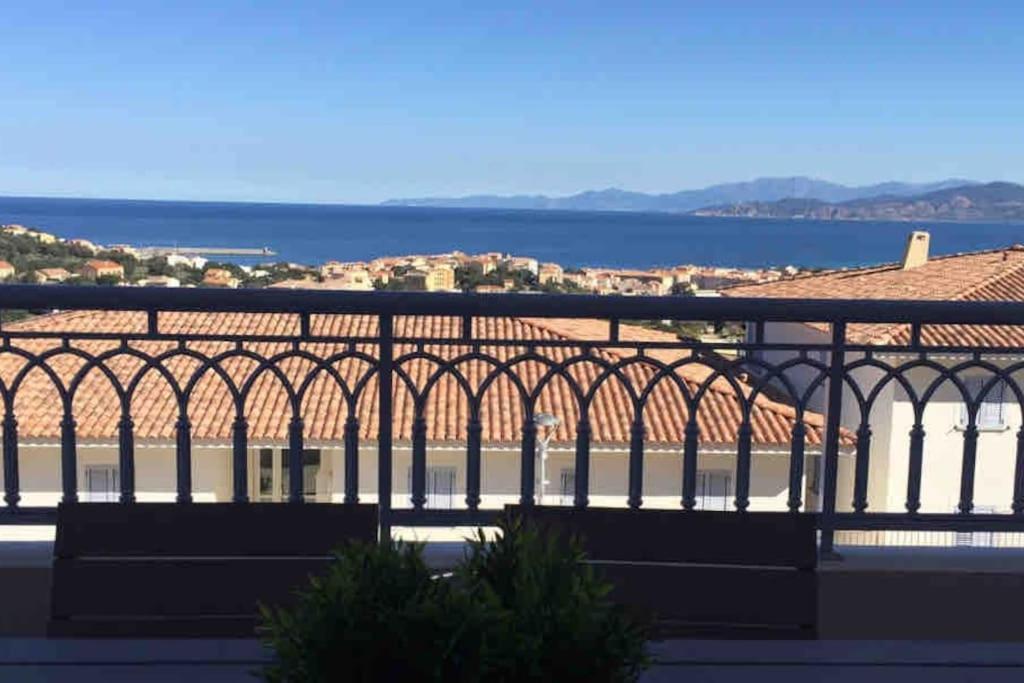 Appart Avec Terrasse Vue Sur Mer Exceptionnelle Л'Иль-Рус Экстерьер фото